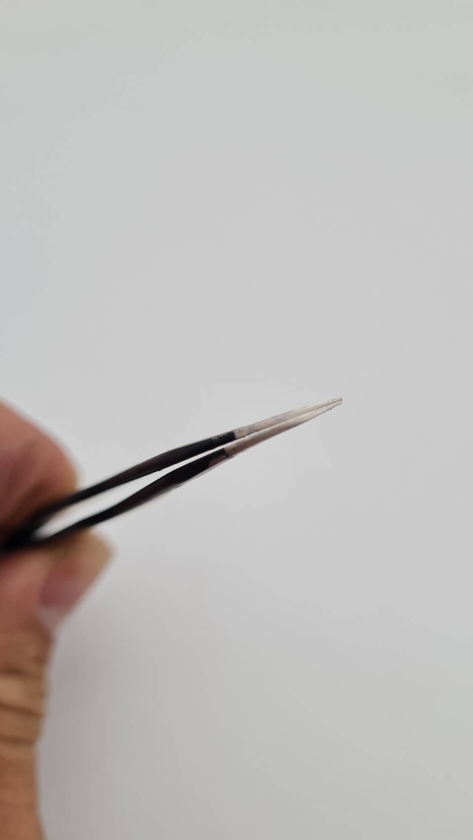 Tweezer แหนบเอนกประสงค์สำหรับใส่ด้ายสำหรับจักรโพ้ง อุตสาหกรรม ปากแหนบคม จับเส้นด้ายได้ แน่น เหมาะสำหรับ ช่าง เย็บผ้า