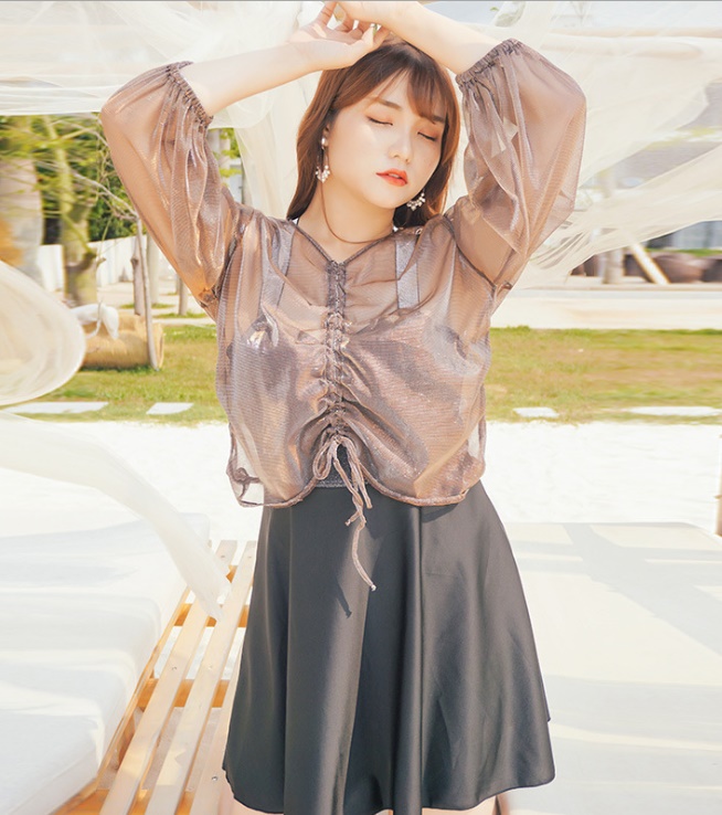 ชุดว่ายน้ำคนอ้วน 5xl พร้อมส่ง :ชุดว่ายน้ำไซส์ใหญ่ชุดเที่ยวทะเลสีดำสายไขว้ด้านหลังมาพร้อมเสื้อคลุม มีกางเกงขาสั้นใส่ด้านในแบบสวยน่ารักมากๆจ้า :รอบอก38-48นิ้ว เอว34-44นิ้ว สะโพก42-52นิ้ว เสื้อคลุมรอบอกกว้าง 48นิ้ว