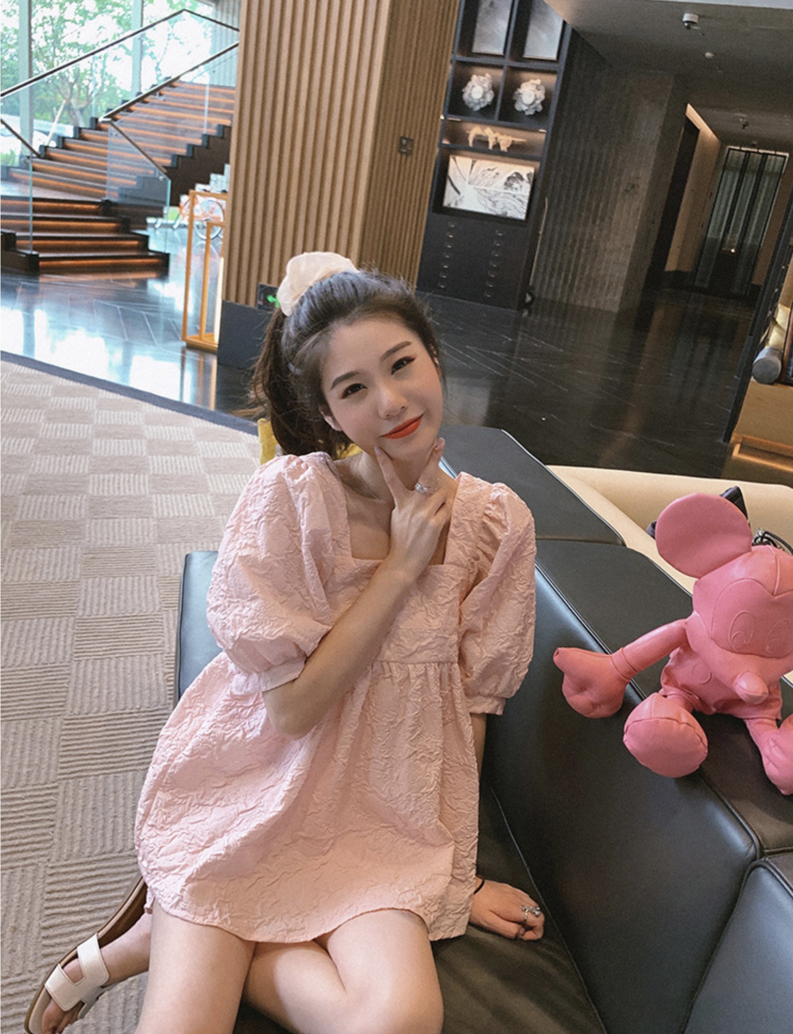 ชุดเสื้อคลุมท้อง+กางเกงขาสั้น สไตล์เกาหลี แขนตุ๊กตา ผ้าย่นนูน น่ารักมากๆ กางเกงปรับไซส์ได้ มีกระเป๋าข้าง M,L,XL,XXL