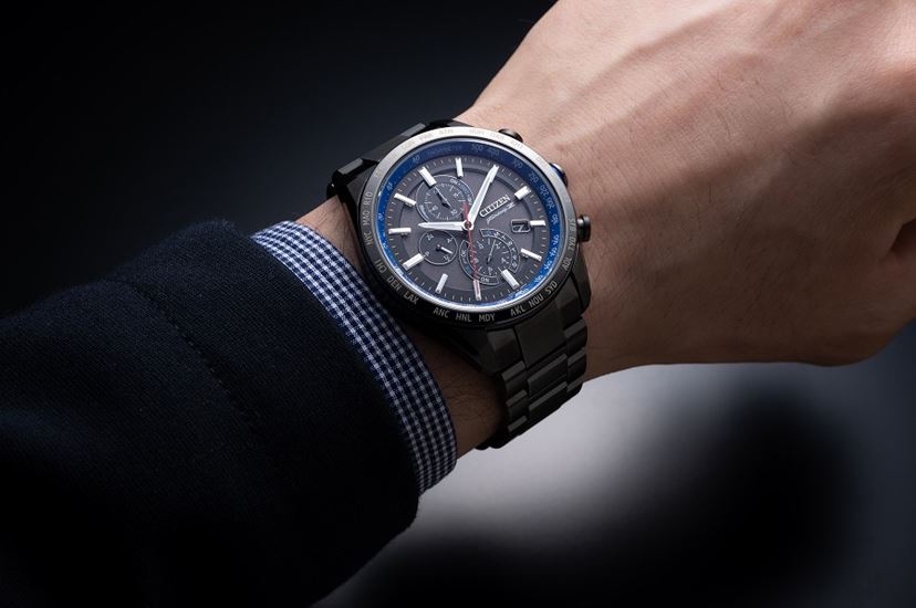 Citizen AT8185-97E นาฬิกาผู้ชาย Nissan Fairlady Z Collaboration 35th Anniversary Limited Edition 1700Pcs. Attesa Radio Controlled Eco-Drive Titanium Men's Watch