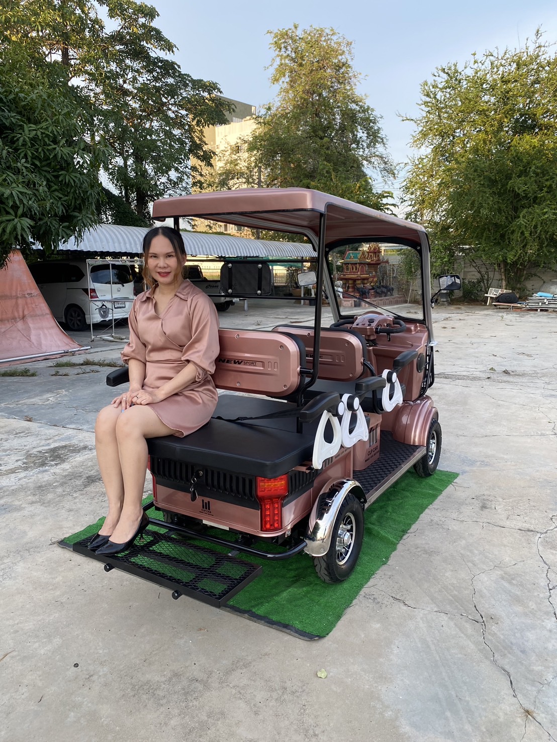 รถไฟฟ้า 4 ล้อ 6 ที่นั่ง (คนไซส์ใหญ่) รุ่น M-01ฺB BIG PLUS ยี่ห้อ CLP CAR ขับแฮนด์บิด