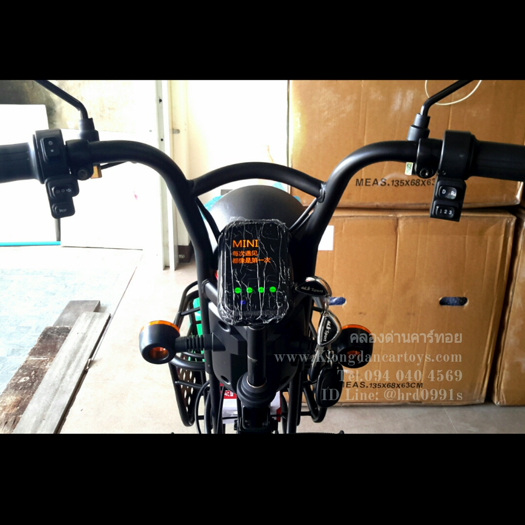 รถมอไซค์3ล้อไฟฟ้า3ที่นั่ง💥แบรนด์FLAZแท้💥 (มีสัญญาณกันขโมย, มีจอดิจิตอลบอกระดับแบต, รีโมทเอนกประสงค์2ชุด, กุญแจ1คู่, มีโช้คอัพแท้ทั้งหน้าหลัง, มีกระจกหูช้าง1คู่, ตะกร้าเหล็กหน้าหลังเปิดปิดได้, มอเตอร์600W, มีไฟเบรกหลังและไฟเลี้ยวหน้าหลัง, แ