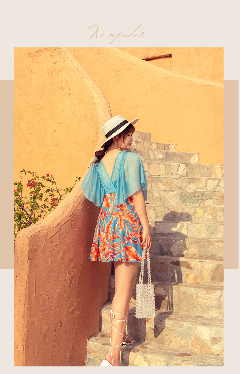 ชุดว่ายน้ำวันพีชไซส์ใหญ่ 7xl พร้อมส่ง :ชุดว่ายน้ำคนอ้วนชุดเที่ยวทะเลสีฟ้าน้ำทะเลแต่งลายใบไม้และระบายที่แขน มีกางเกงขาสั้นใส่ด้านในแบบสวยน่ารักมากๆจ้า :ขนาด รอบอก 42 - 52 นิ้ว เอว 40 - 50 นิ้ว สะโพก 44 - 58 นิ้ว