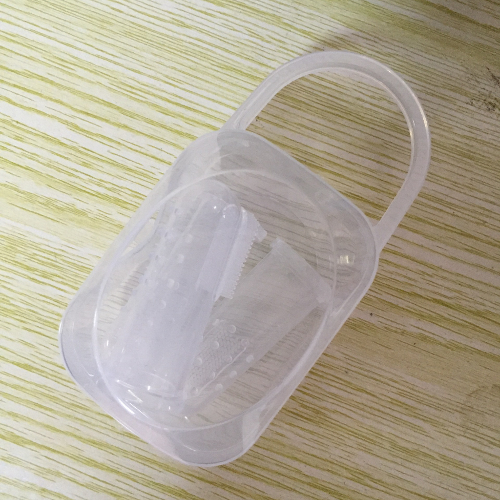 กล่องเหลี่ยมเล็ก มีหูแขวน กล่องใส่จุกนมหลอก กันฝุ่นพกพา ไม่รวมสินค้าภายในกล่อง