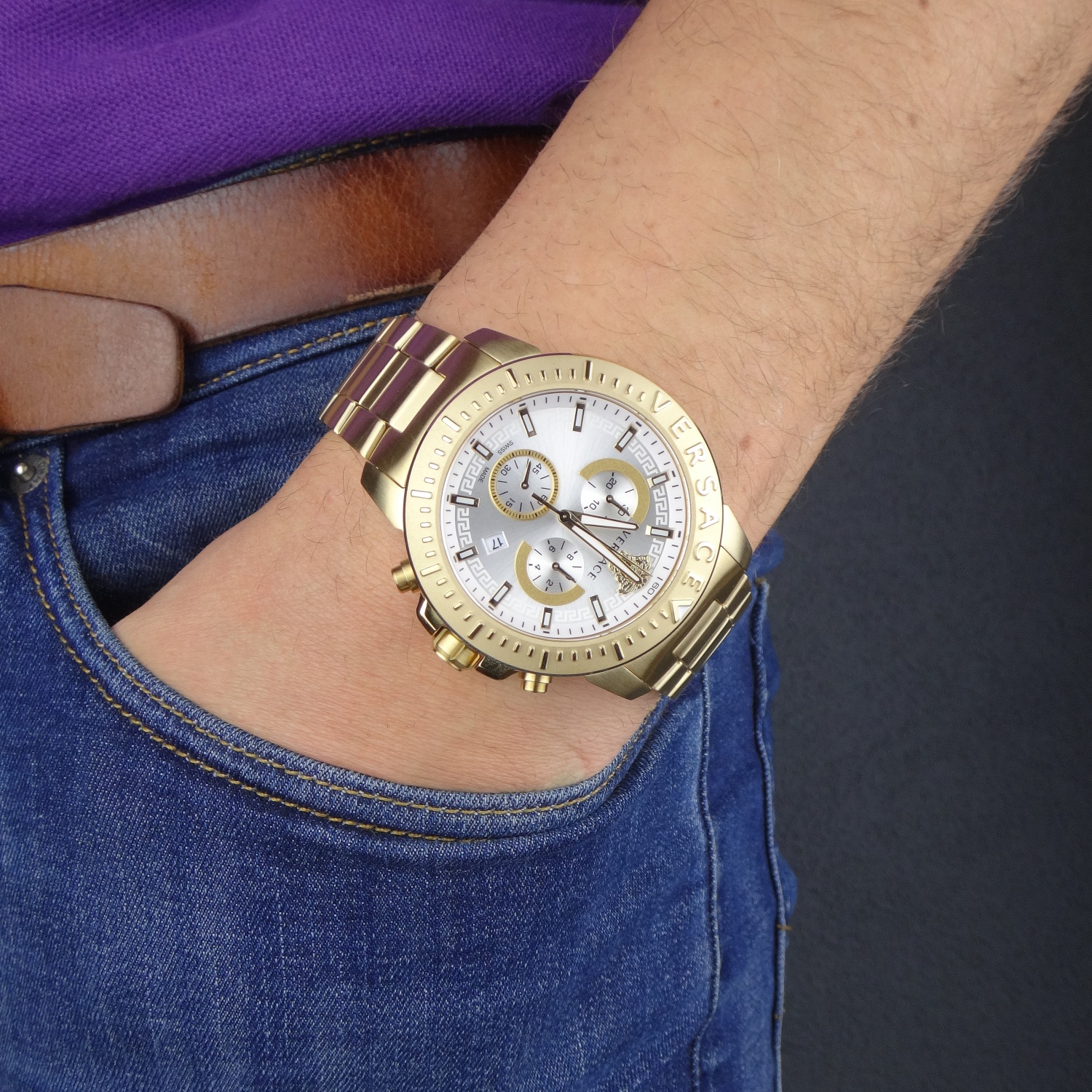 Versace VE2D00521 นาฬิกาผู้ชาย Univers Automatic Men's Watch