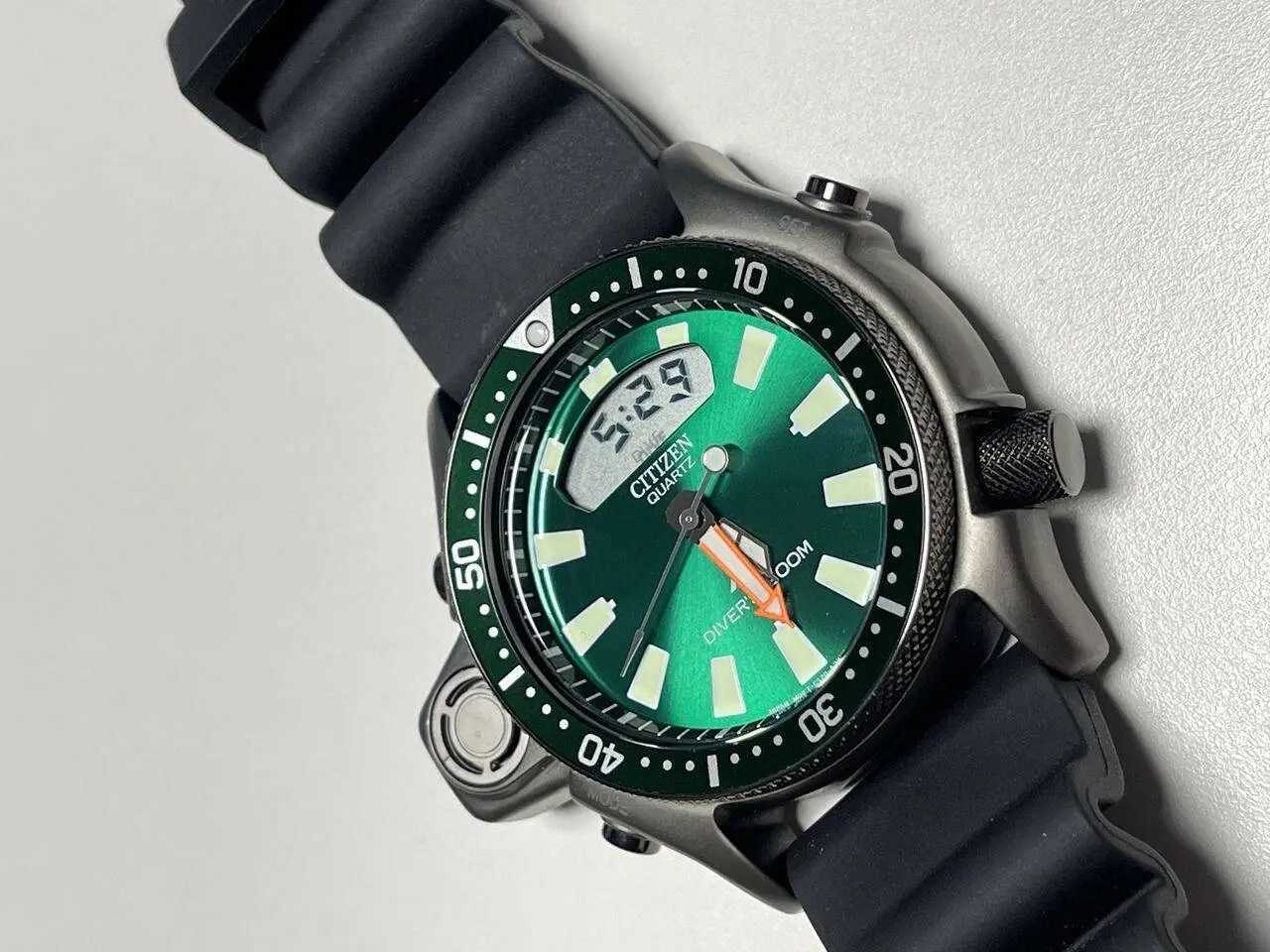 Citizen JP2007-17X นาฬิกาผู้ชาย Promaster Aqualand Diver Limited Edition 7500 Pcs. Men's Watch