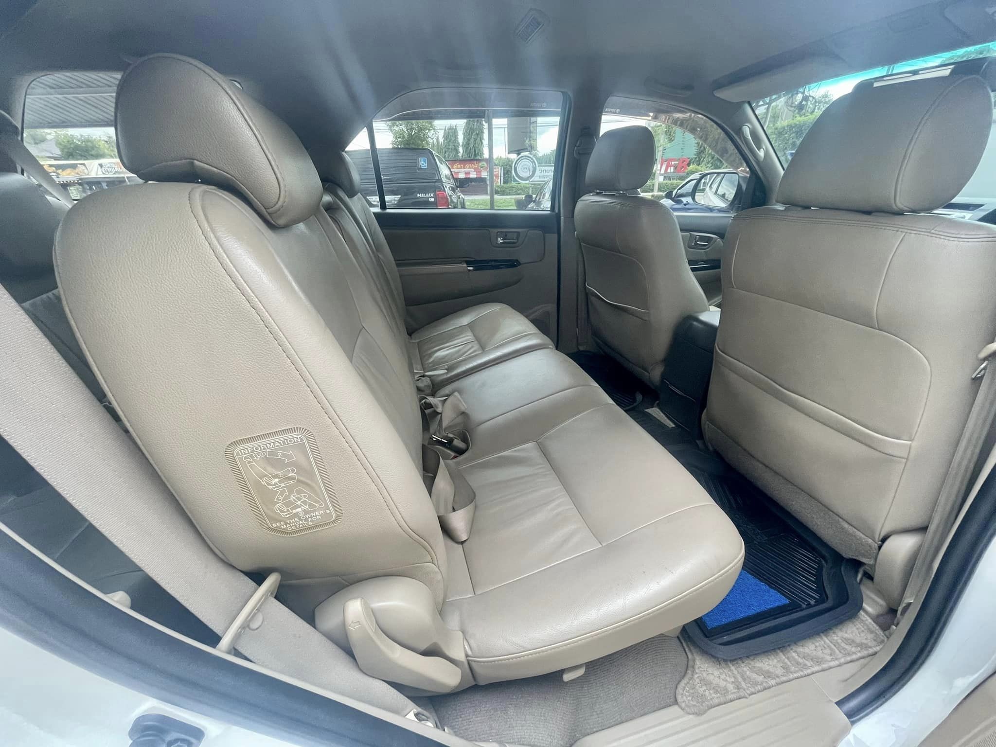 Toyota Fortuner Champ 3.0V VN Turbo เกียร์ออโต้ ปี2012 2012