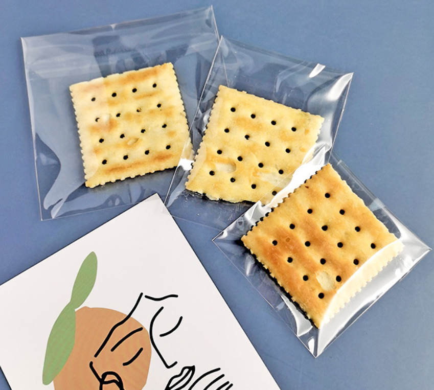 ถุงคุ๊กกี้ ฝากาว (ถุงใส ถุงขุ่น ถุงลายจุด) หลายขนาด จำนวน 95-100 ชิ้นต่อแพ็ค