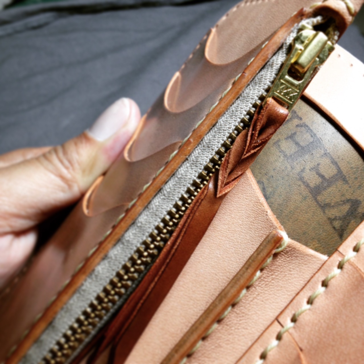 กระเป๋าสตางค์ชาย ใบยาว หนังม้าแท้ ตามสั่งครับ