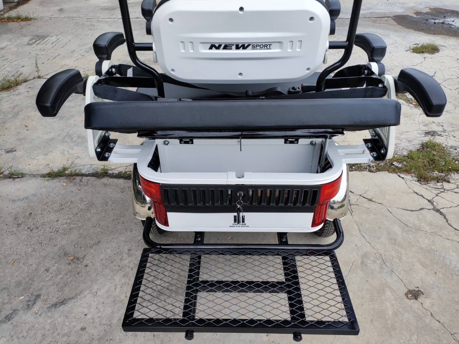 รถไฟฟ้า 4 ล้อ 6 ที่นั่ง (คนไซส์ใหญ่) รุ่น M-01ฺB BIG PLUS ยี่ห้อ CLP CAR ขับแฮนด์บิด