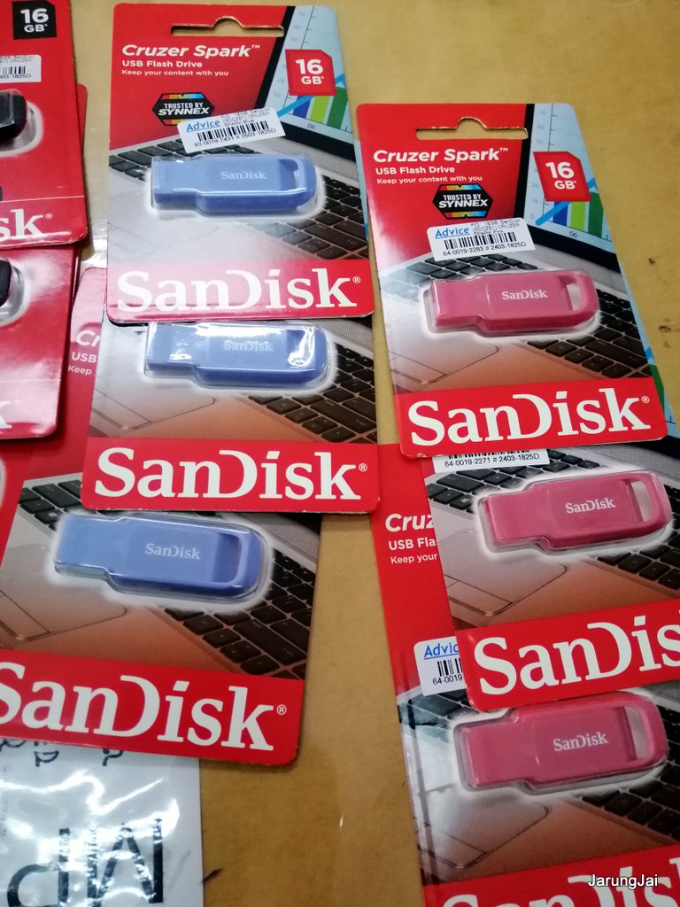 สื่อการเรียนการสอน บรรจุใน usb flashdrive คละชุด