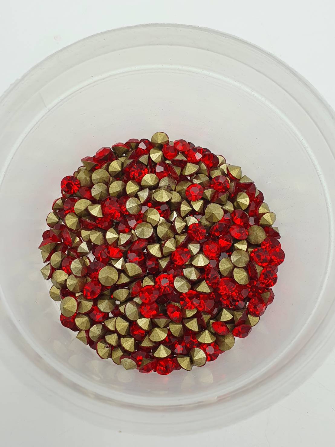 เพชรคริสตัลก้นแหลมขนาด 4.4มิลลิเมตร (SS18) เพชรคริสตัลสำหรับงานเครื่องประดับ Crystal