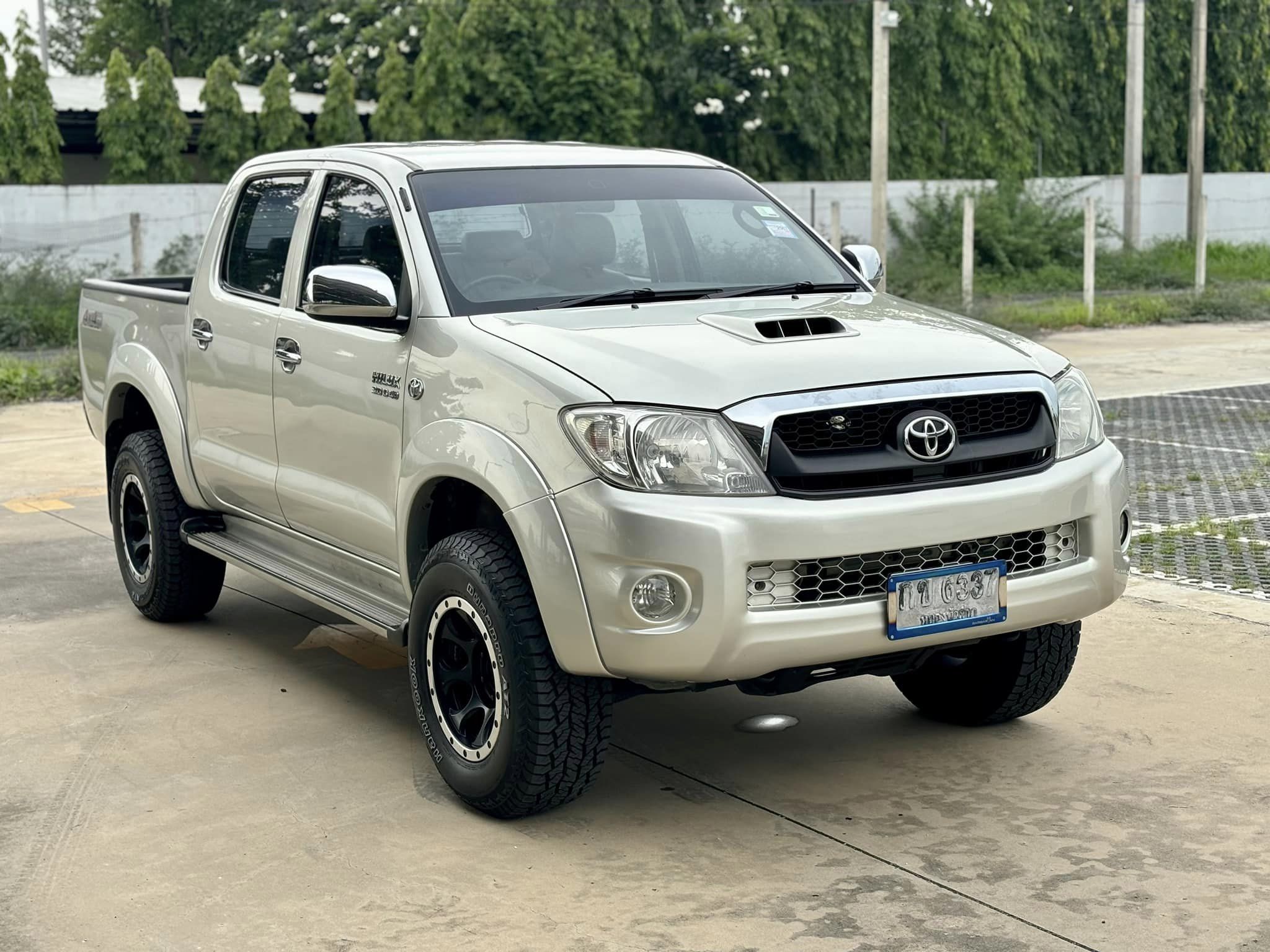 Toyota Hilux Vigo Double Cab 3.0G 4WD AT 2010