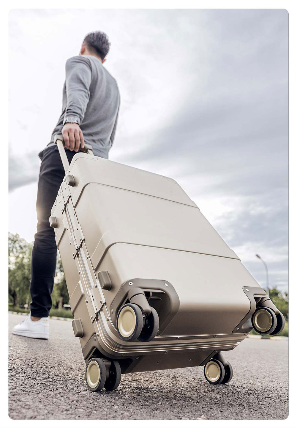 90FUN Smart Metal Travel Suitcase 20" - กระเป๋าเดินทางอัจฉริยะขนาด 20 นิ้ว