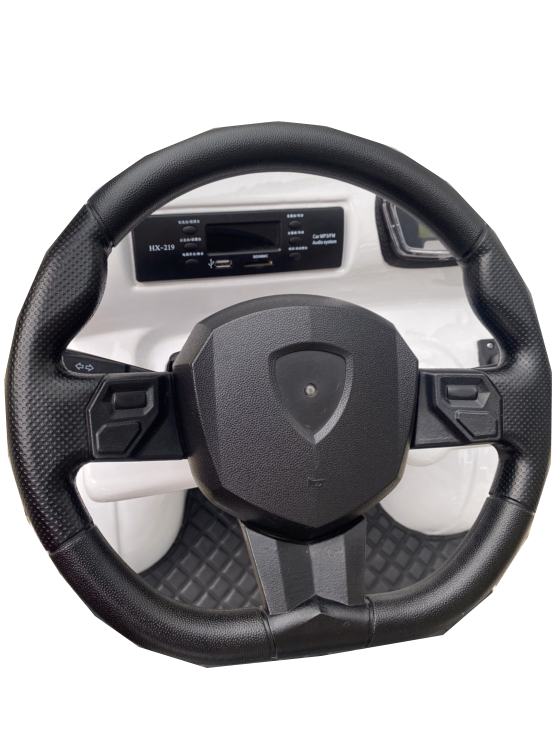 รถกอล์ฟไฟฟ้า 4 ล้อ 4 ที่นั่ง รุ่น M-04 ขับแบบพวงมาลัย