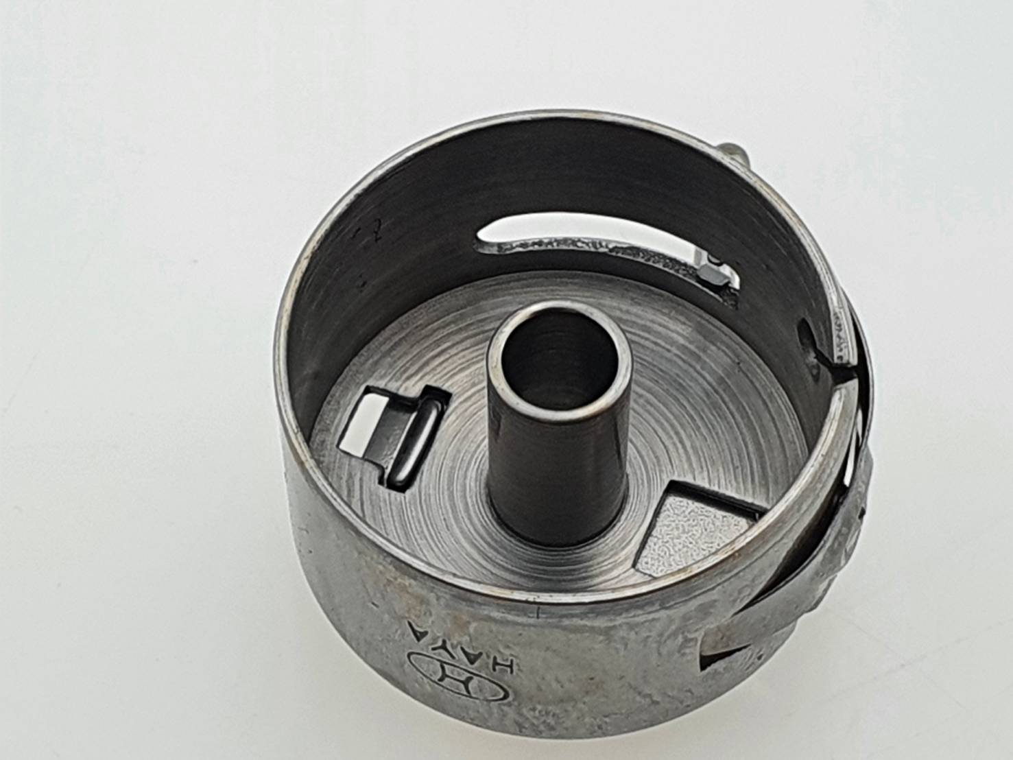 กะโหลกและกระสวยจักรหัวดำ เป็นกะโหลกคุณภาพดีสำหรับจักรเย็บผ้าหัวดำ