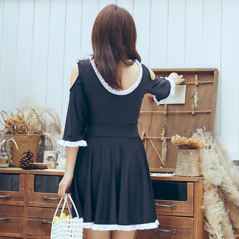 ชุดว่ายน้ำคนอ้วน ชุดเที่ยวทะเล 4xl พร้อมส่ง:ชุดว่ายน้ำไซส์ใหญ่สีดำแต่งระบาย เว้าไหล่ มาพร้อมกางเกงขาสั้น แบบสวยมากๆจ้า : ขนาด - รอบอก 38 - 50 นิ้ว - เอว 32 - 42 นิ้ว - สะโพก 36 - 48 นิ้ว