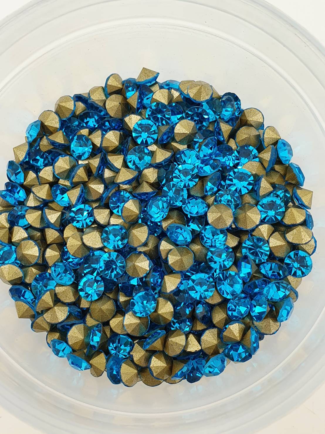 เพชรตูดแหลม เบอร์ 20 ขนาด 4.8 มิลลิเมตร เพชรก้นแหลม เพชรเทียม เพชรกระจก เพชรคริสตัล พลอยกระจก สีขาว สีใส สีสด สีสว่าง ขนาดต่างๆ