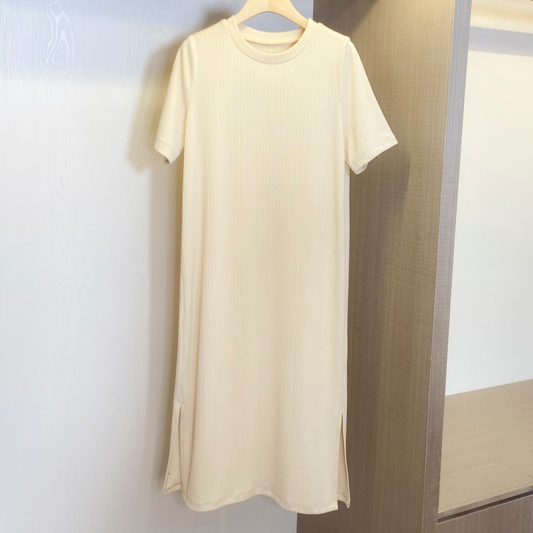 เดรสคลุมท้องแฟชั่นสบายๆ แขนสั้น ดูดี ผ้าทิ้งตัว มีน้ำหนัก เนื้อดีค่ะ M L XL XXL