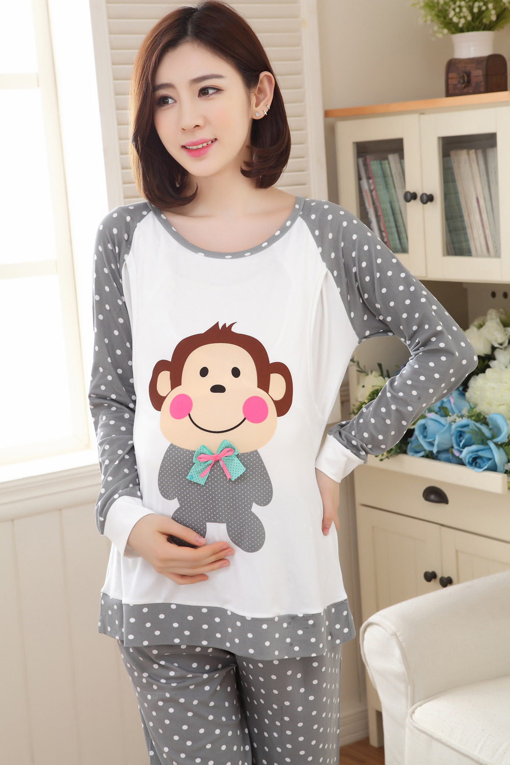 ชุดเสื้อกางเกงเปิดให้นม ลายลิงจ๋อ ชุดแขนยาวขายาว ผ้านิ่มมากค่ะ M,L,XL,XXL