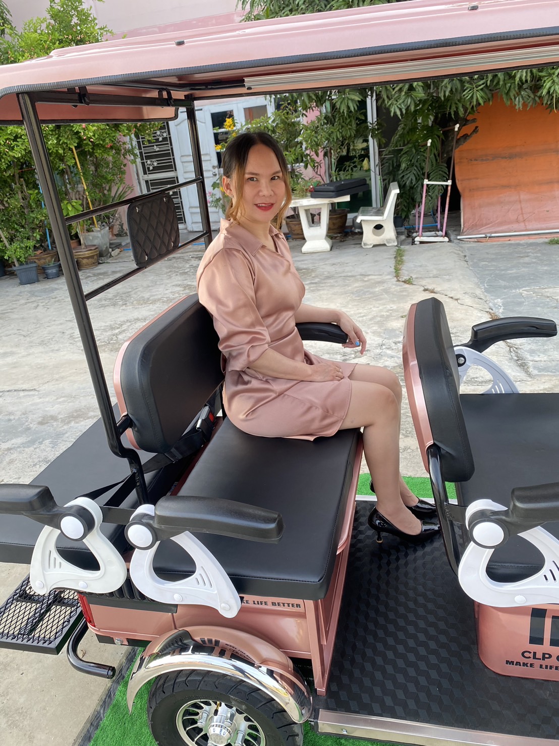 รถไฟฟ้า 4 ล้อ 6 ที่นั่ง (คนไซส์ใหญ่) รุ่น M-01ฺB BIG PLUS ยี่ห้อ CLP CAR ขับแฮนด์บิด