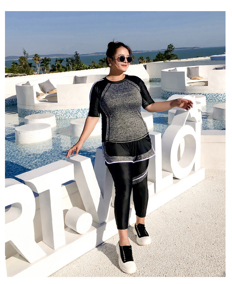 ชุดว่ายน้ำขายาวคนอ้วน ไซส์ใหญ่ 6xl พร้อมส่ง:ชุดว่ายน้ำแบบสปอร์ตสีดำเทาset 3 ชิ้นมีบรา กางเกงขายาวและเสื้อคลุมด้านนอกแบบสวยน่ารักมากๆจ้า: ขนาด - บรารอบอก 38 - 46 นิ้ว - เอว 32 - 42 นิ้ว - สะโพก 42 - 54 นิ้ว - เสื้อคลุมกว้าง 36 - 48 นิ้ว