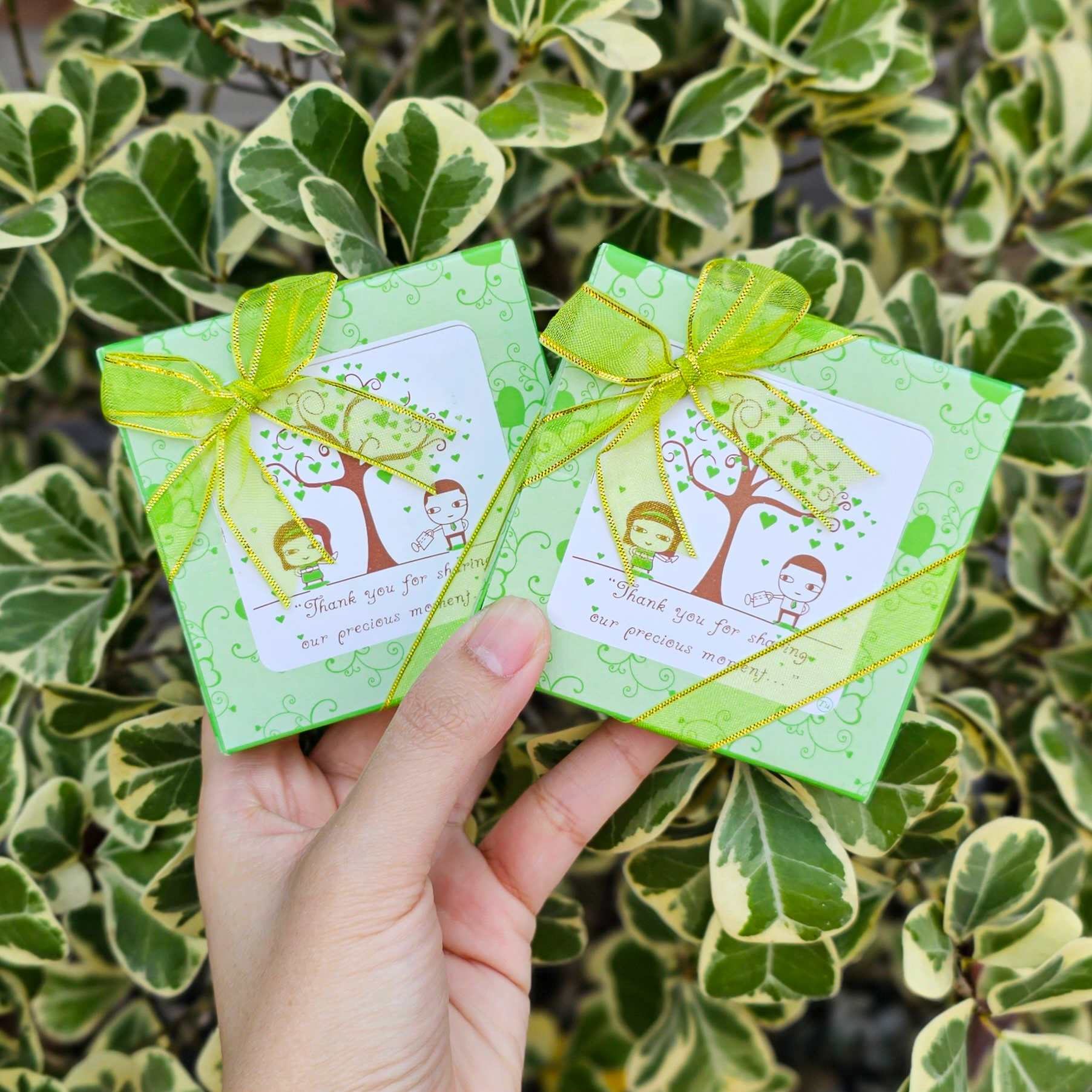 ของชำร่วย กล่องกระดาษโน๊ต พับตั้งโต๊ะได้ | แพ็กคาดริบบิ้น พร้อมสติ๊กเกอร์