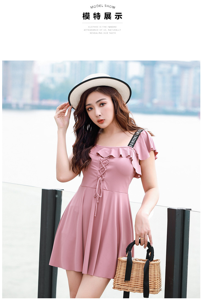 ชุดว่ายน้ำไซส์ใหญ่ 7xl พร้อมส่ง :ชุดว่ายน้ำคนอ้วนสีชมพูผูกโบว์ด้านหน้าแต่งสายอักษร มีกางเกงขาสั้นใส่ด้านในแบบสวยน่ารักมากๆจ้า:รอบอก44-54นิ้ว เอว42-52นิ้ว สะโพก46-58นิ้ว