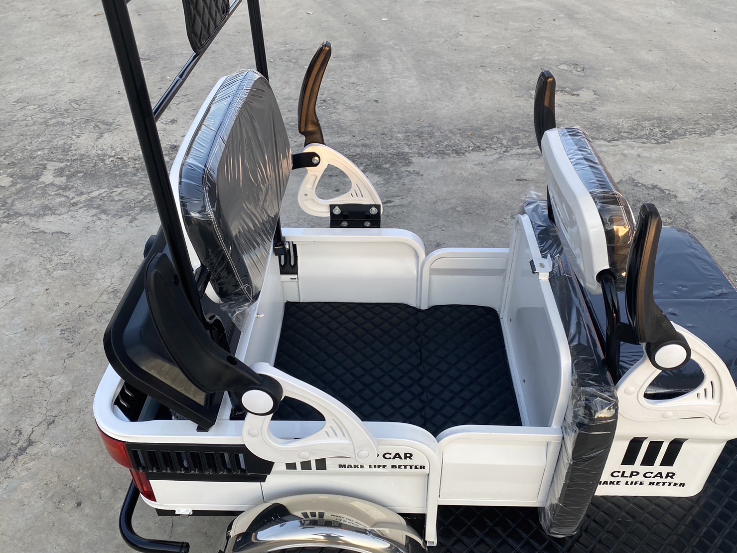 รถไฟฟ้า 4 ล้อ 4-5 ที่นั่ง รุ่น M-01T ยี่ห้อ CLP CAR ขับแฮนด์บิด