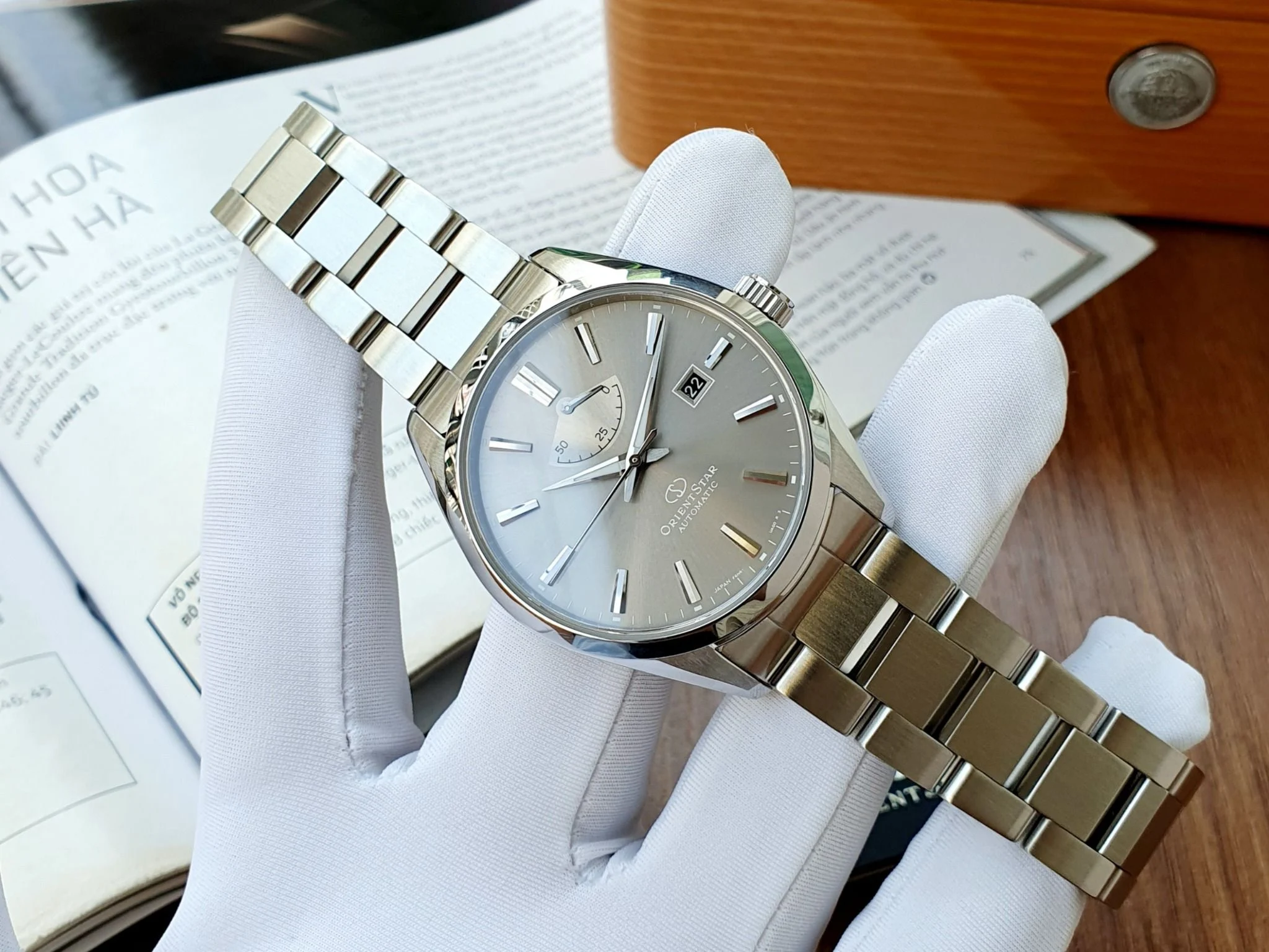 Orient RE-AU0404N00B นาฬิกาผู้ชาย Orient Star Automatic Made in Japan Men's Watch