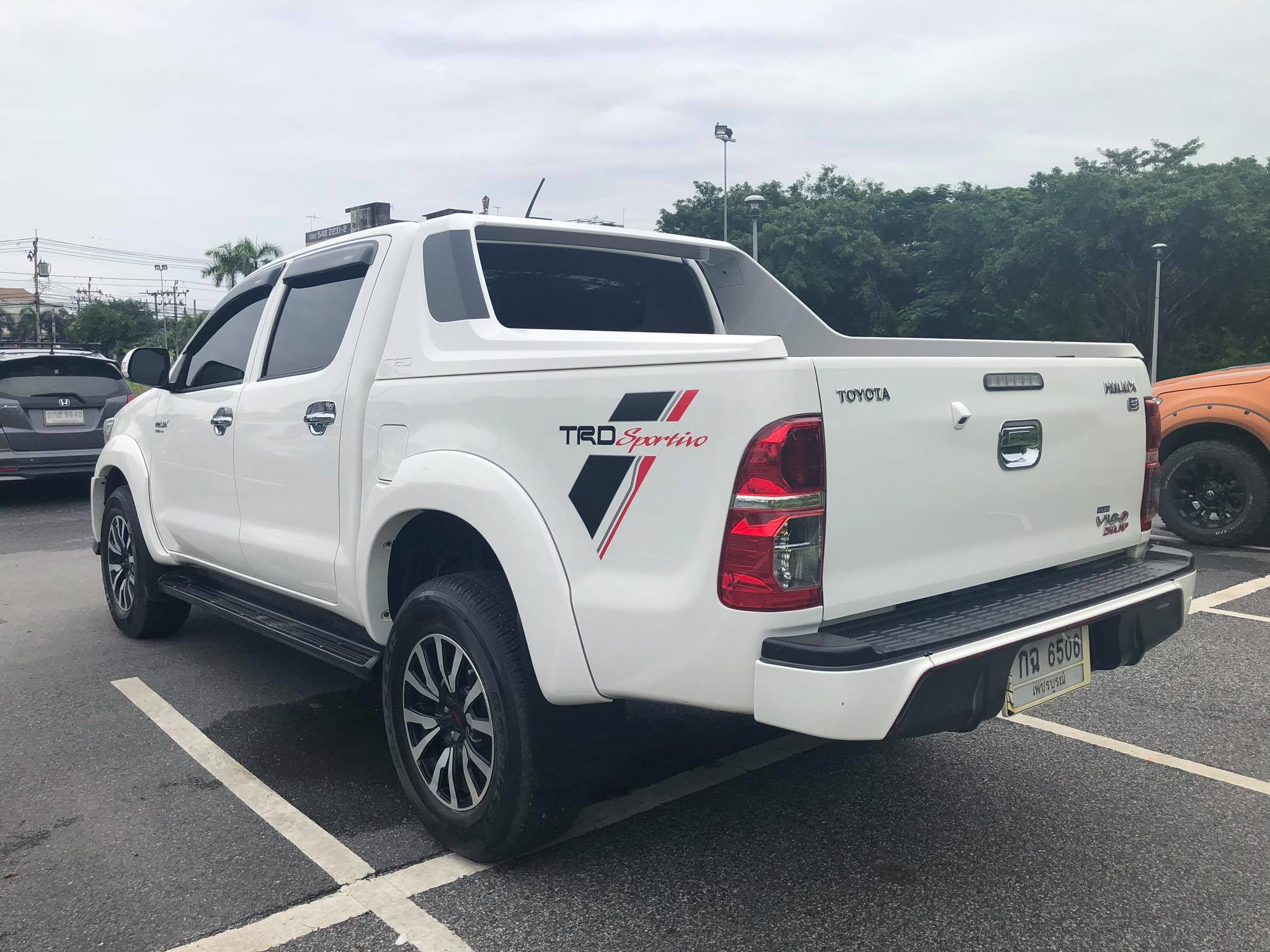 Toyota Vigo Champ 2.5E PRERUNNER DOUBLE CAB TRD SPORTIVO MT 2014