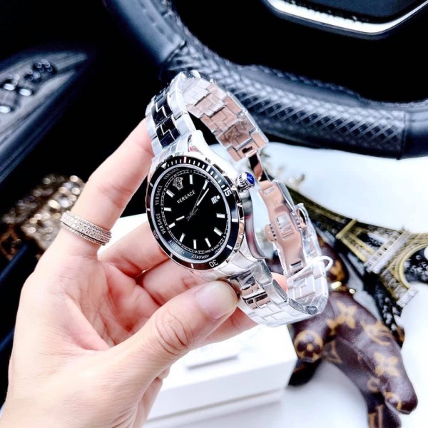 Versace VE3A00620 นาฬิกาผู้ชาย Hellenyium Quartz Men's Watch