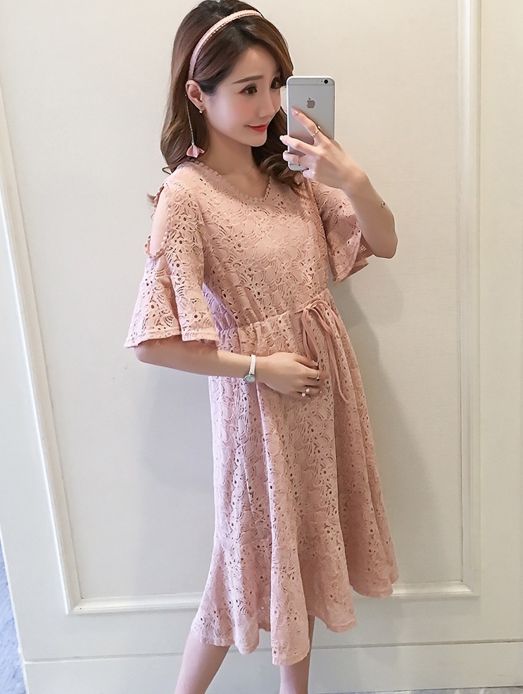 เดรสคลุมท้องแฟชั่นลูกไม้ ช่วงแขนระบาย เปิดไหล่เพิ่มความน่ารัก M L XL XXL