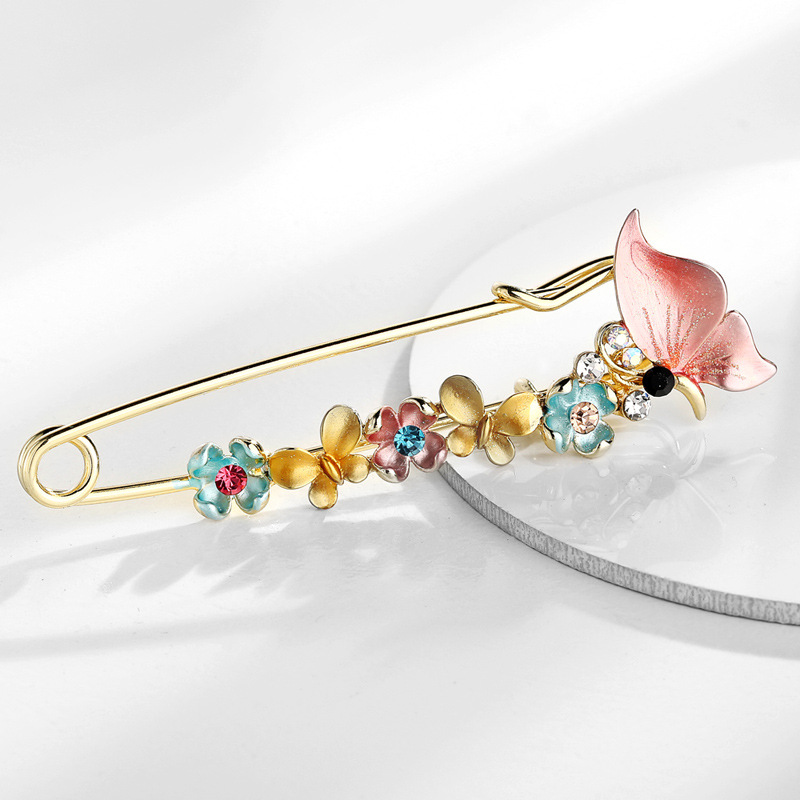 เข็มกลัดติดชุด สวย หรู ดูดี มีให้เลือกหลายสิบแบบ น่ารัก กันสารพัดเลยจร้าา V.3