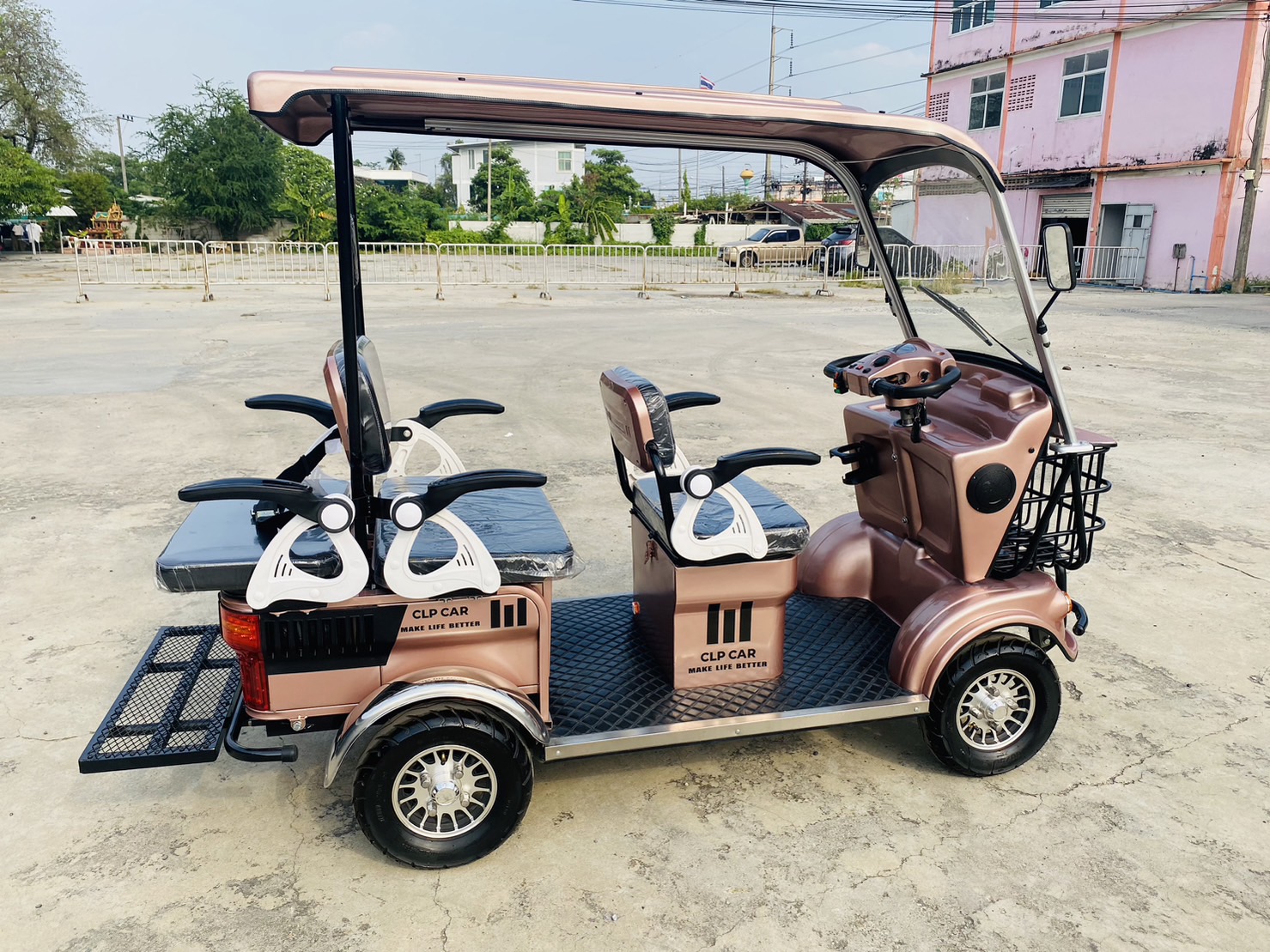 รถไฟฟ้า 4 ล้อ 4-5 ที่นั่ง รุ่น M-01T ยี่ห้อ CLP CAR ขับแฮนด์บิด สีชมพูพิ้งค์โกลว์