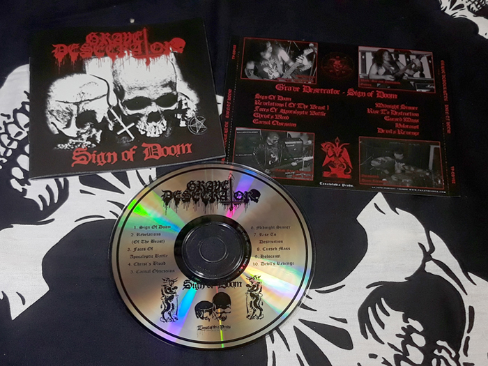 GRAVE DESECRATOR ‘Sign of Doom’ CD.