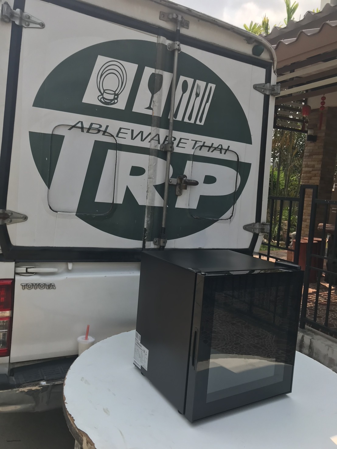 ตู้แช่น้ำในห้องพัก โรงแรม ตู้เย็นเล็ก ตู้เย็นโรงแรม นิบาร์ โรงแรม ประตูกระจกใส Mini Bar Hotel Mini Bar Glass Door