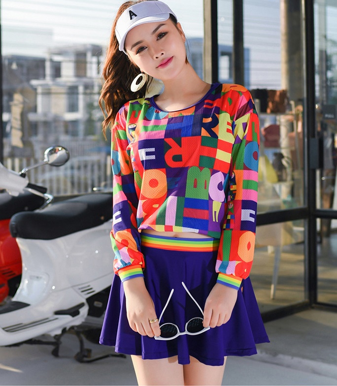 ชุดว่ายน้ำไซส์ใหญ่ 6xl พร้อมส่ง: ชุดว่ายน้ำคนอ้วนสีน้ำเงินแต่งลายอักษรแขนยาว set 3 ชิ้นมีบรา กระโปรงติดกางเกงและเสื้อคลุมแขนยาว แบบสวยน่ารักมากๆจ้า:รอบอก40-48นิ้ว เอว32-42นิ้ว สะโพก40-50นิ้ว เสื้อคลุมแขนยาวรอบอกกว้าง50นิ้ว