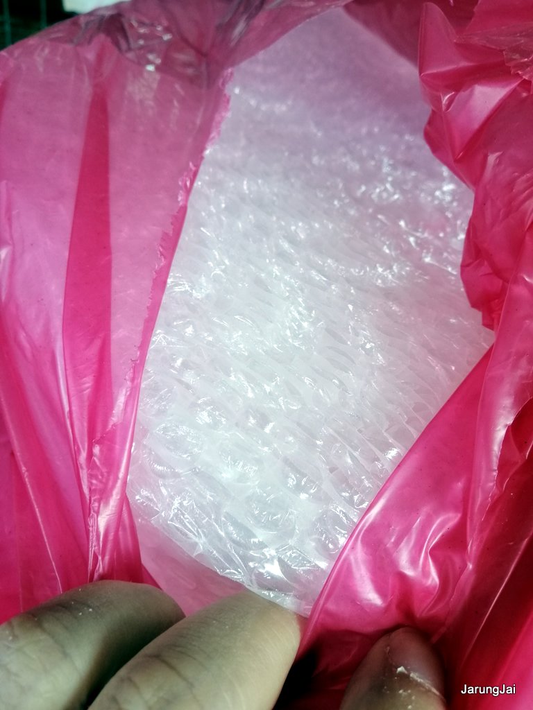 air bubble พลาสติก กันกระแทก ศรีสะเกษ นัดรับหน้าร้าน หน้ากว้าง 65 ซม 1 ม้วน