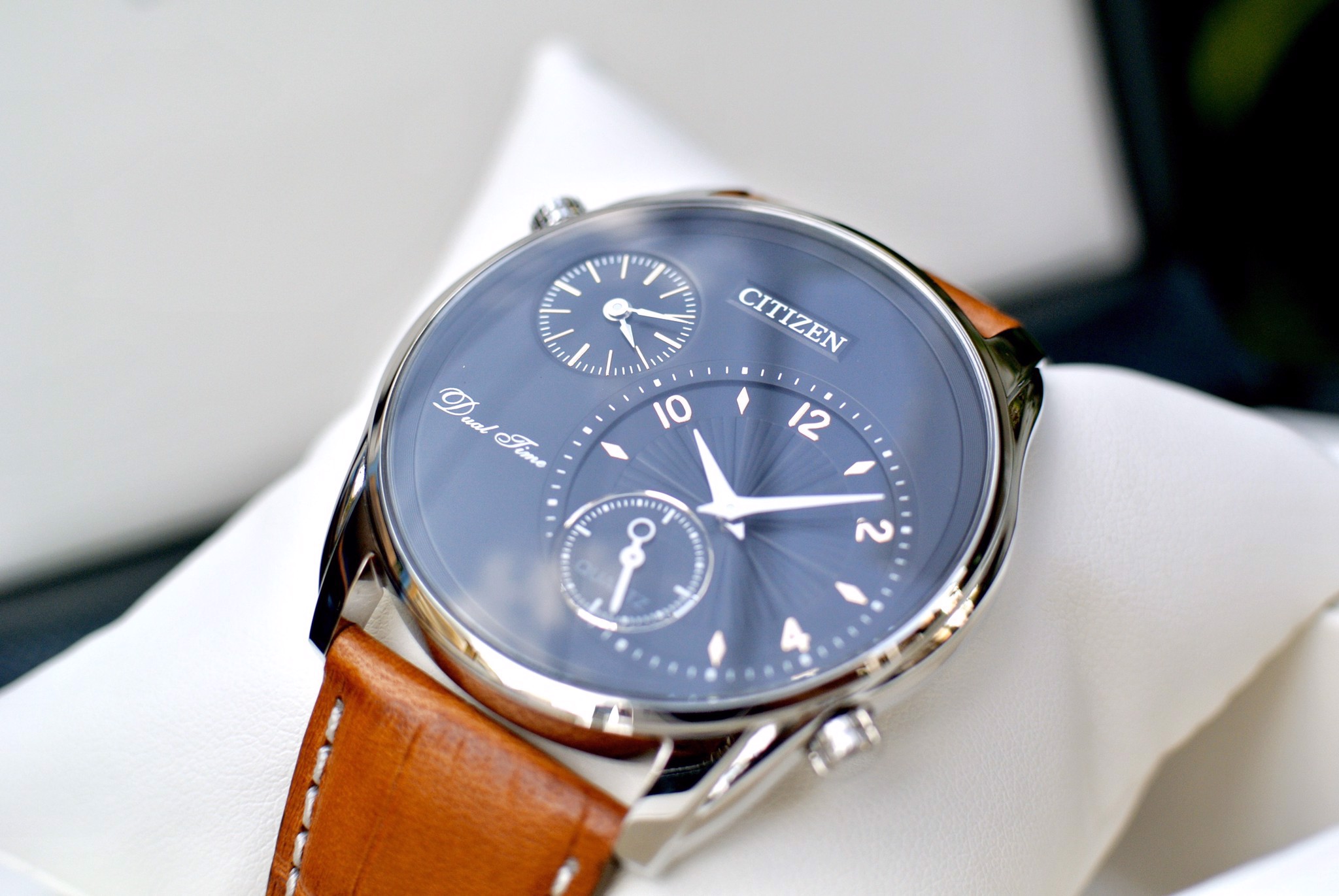 Citizen AO3030-08E นาฬิกาผู้ชาย Dual Time Quartz Men's Watch