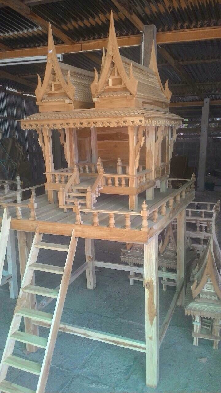 ศาลไม้สัก