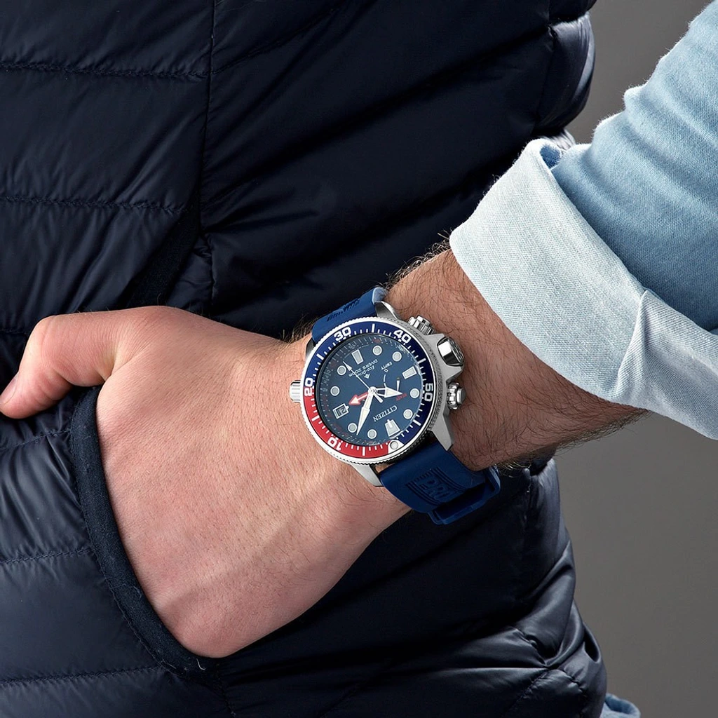 Citizen BN2038-01L นาฬิกาผู้ชาย Eco-Drive Promaster Marine Aqualand Diver Men's Watch