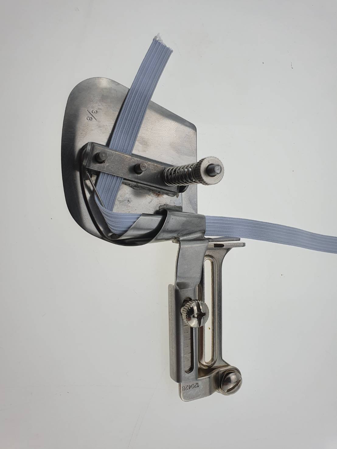 ซองห่อยางสำหรับจักรอุตสาหกรรมเข็มเดี่ยว ซองกุ๊นยาง ใช้สำหรับเย็บขอบยางเพื่อลดขั้นตอนการทำงาน