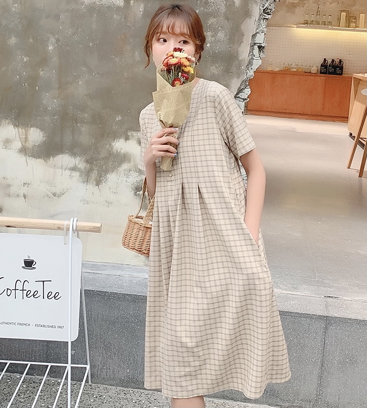 เดรสคลุมท้องแฟชั่น ผ้าดีมาก มีน้ำหนักทิ้งตัวสวย แขนสั้น มีกระดุมแกะได้ มีกระเป๋าข้าง M L XL XXL