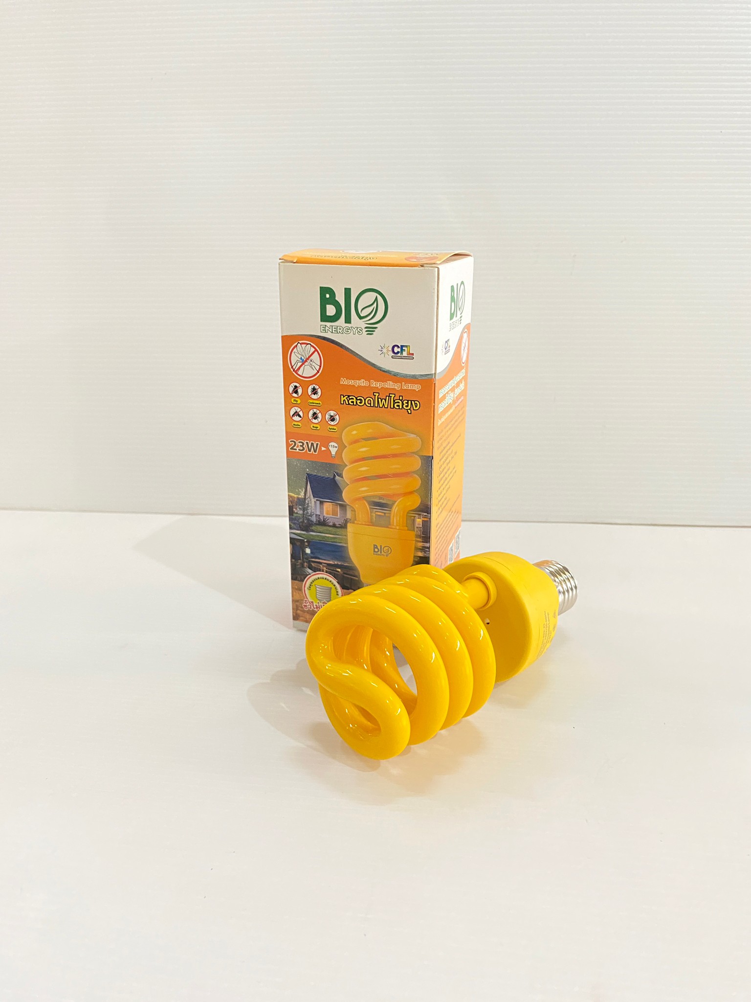Bio Bulb หลอดไฟไล่ยุง ไล่แมลง ช่วยป้องกันยุงและแมลง ไร้สารพิษ CFLTornado 23W แสงสีส้ม