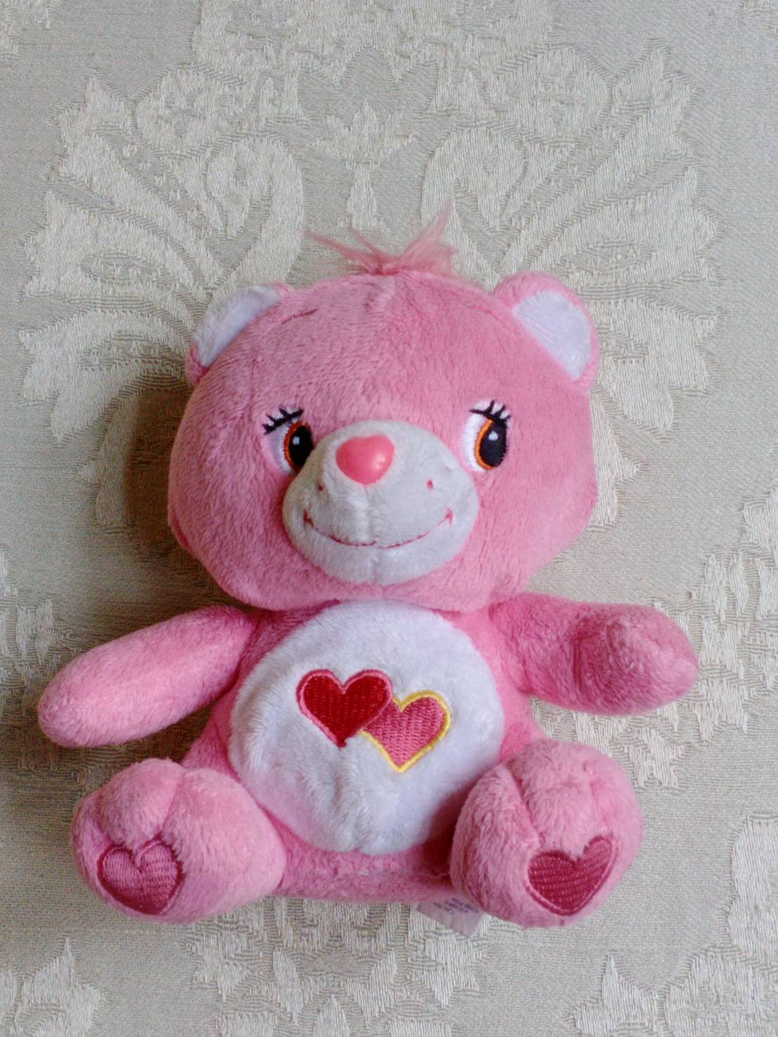 Love-A-Lot Bear ตุ๊กตาแขวน ขนาด 8 นิ้ว (ของมือสอง) - สภาพ 80% ลดพิเศษ