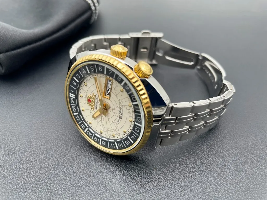 Orient RA-AA0E01S19B นาฬิกาผู้ชาย World Map Revival Automatic Men's Watch