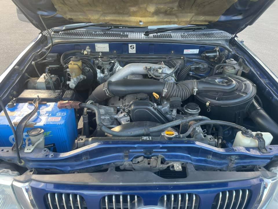 Toyota Sport Rider 3000KZ Turbo EFI G-Limited 4WD MT 2002