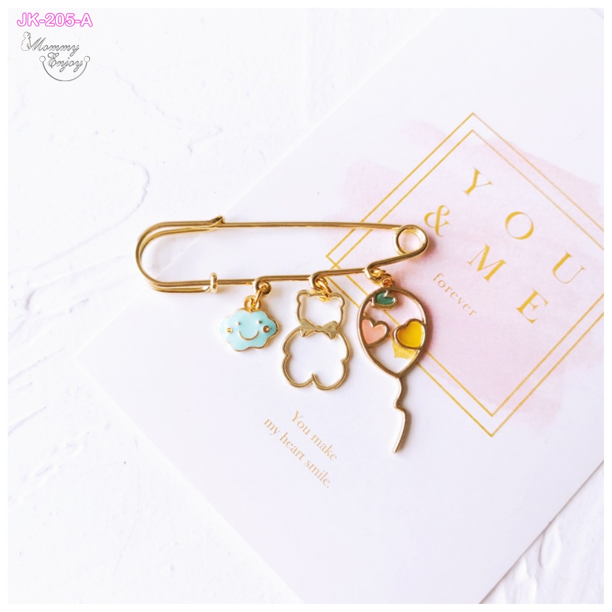 เข็มกลัดติดชุด ติดเพื่อความสวย หรือติดเพื่อความเชื่อสวยลงตัว เซต เมฆน้อย