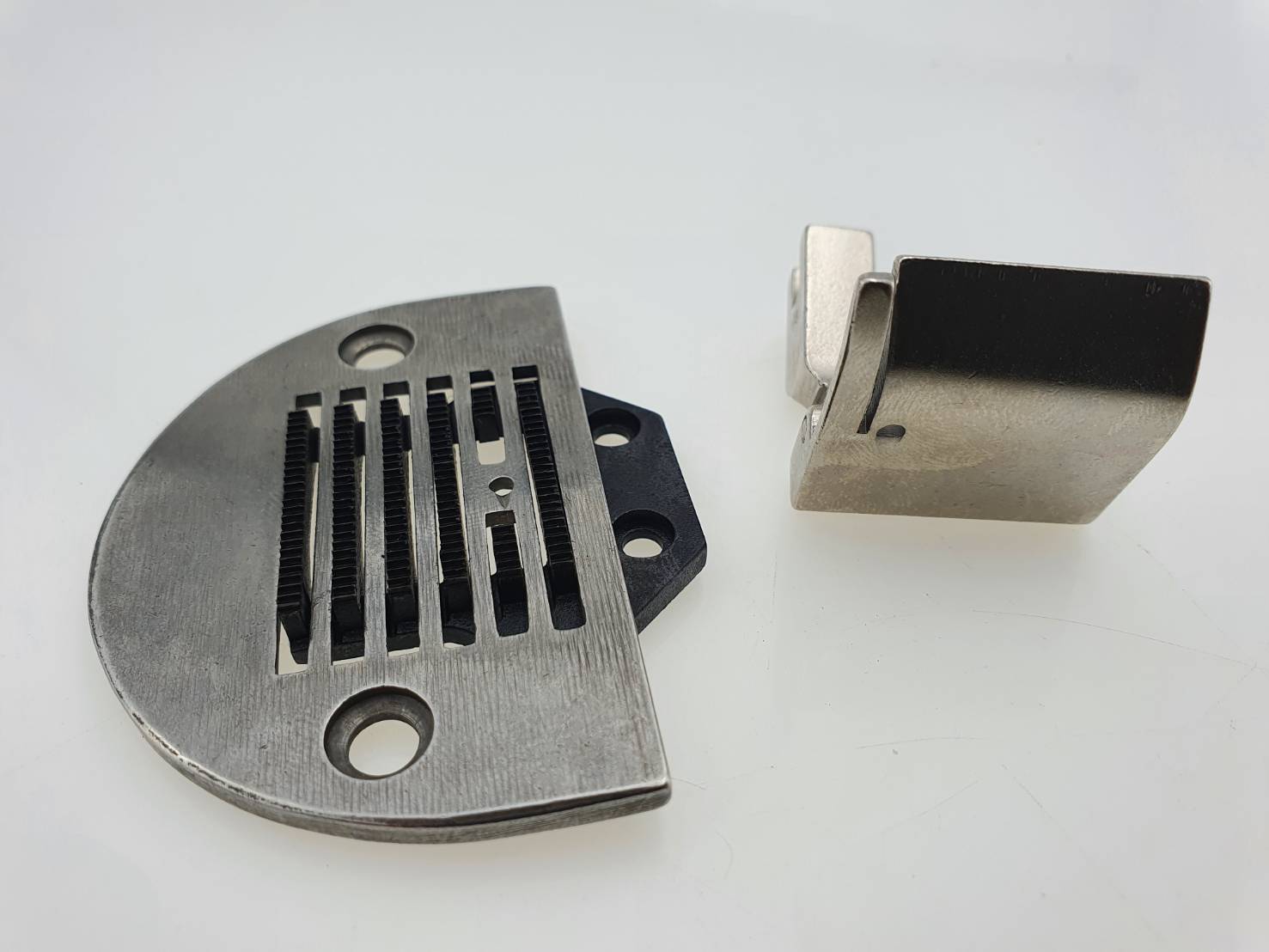 ชุดตีนผีจักรอุตสาหกรรเข็มเดี่ยวสำหรับเย็บผ้ายืด ผ้ากีฬา ผ้าชุดทหารแก้ปัญหาเย็บ แล้วด้ายไม่ติด